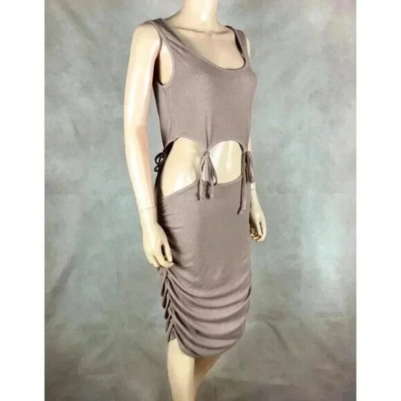 Cut-Out Waist Ruched Bodycon Dress NEW Size Large - Picture 1 of 11